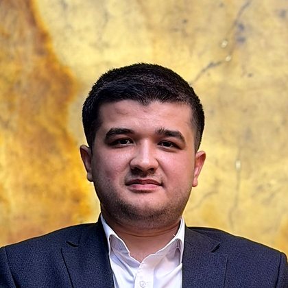 أوغابيك طاهرخانوف